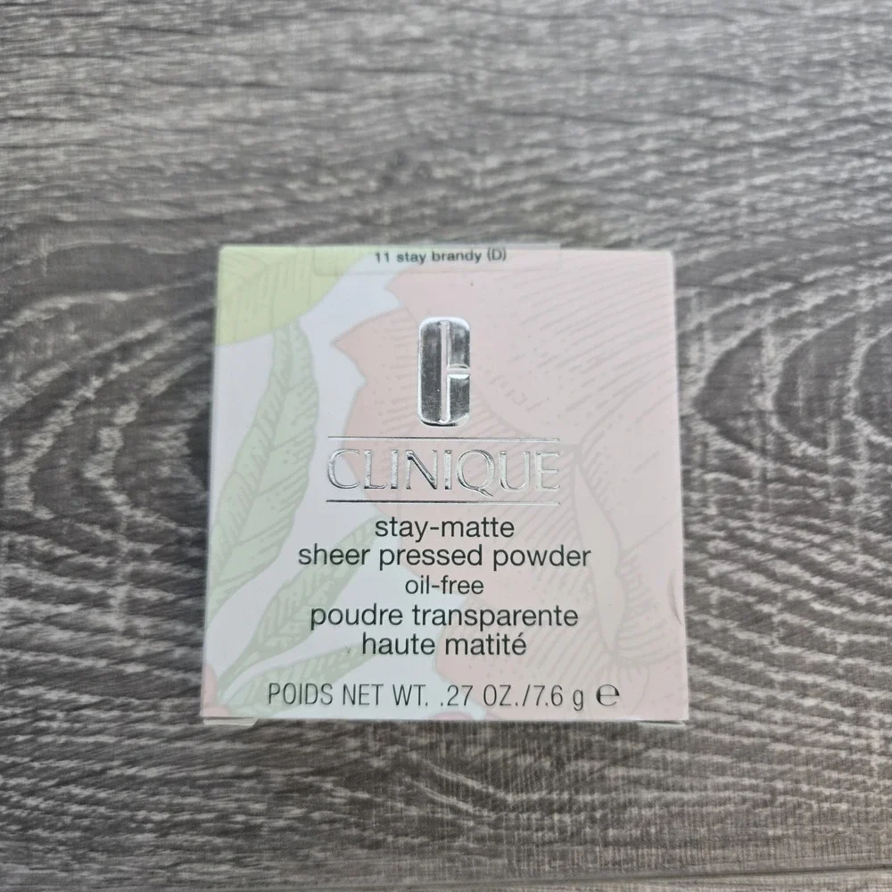 CLINIQUE ~ STAY-MATTE SHEER PRESSED POWDER ~‎ 11 Stay Brandy(d)